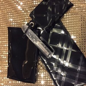 Burberry Fragrances Cosmetic Case Pouch Black New